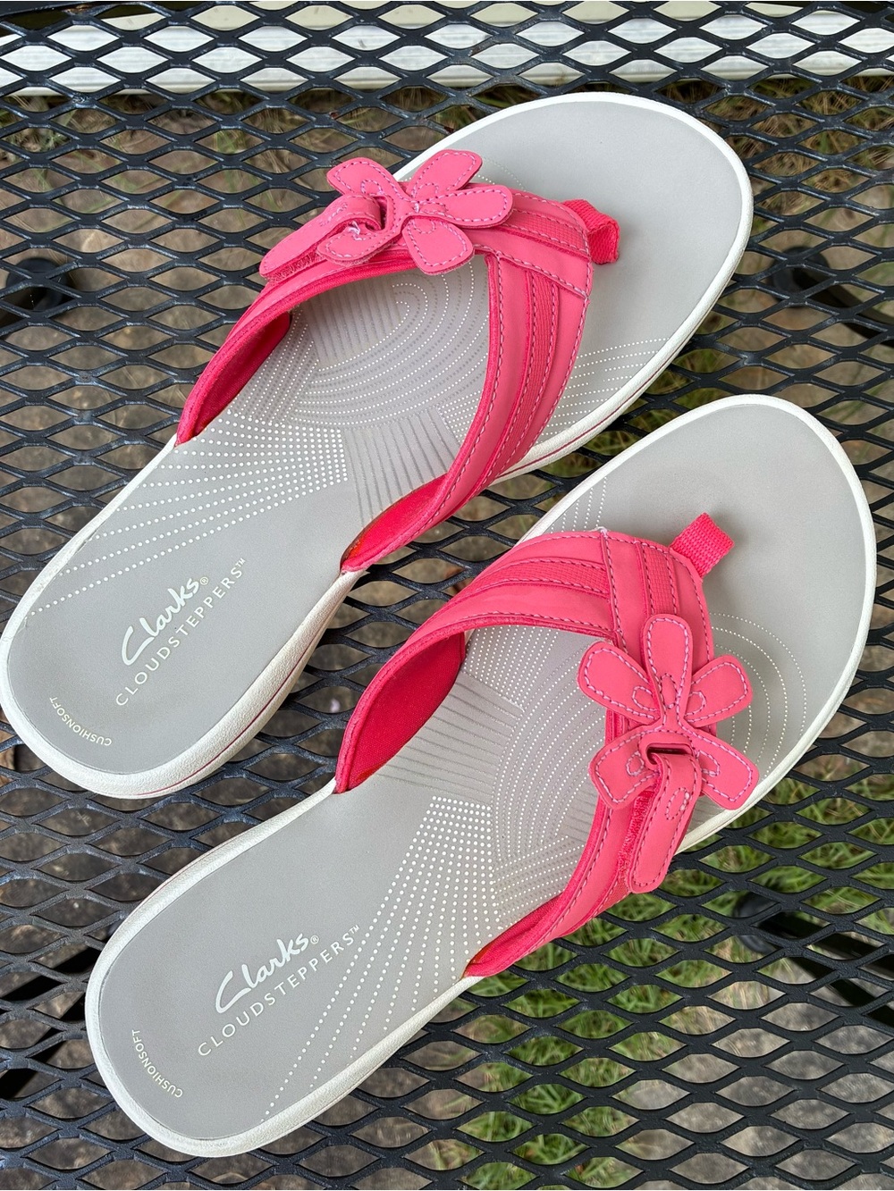 Clarks CloudSteppers Brinkley Flora Pink Sandals Sz 9 Slippers - Picture 6 of 15